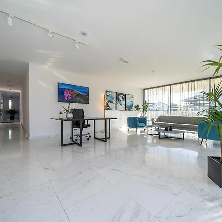 Aparthotel Loft *